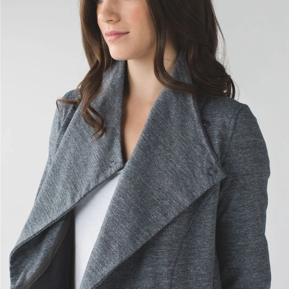 Lululemon That’s a Wrap Jacket in Heathered Snow
